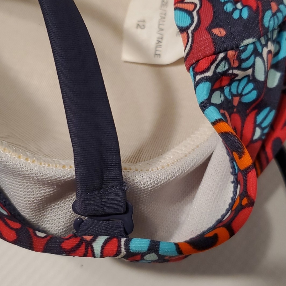 ๐Two-Way Bathing Suit Top - Picture 11 of 11